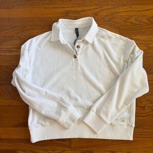 Vuori White Long Sleeve Polo sweater